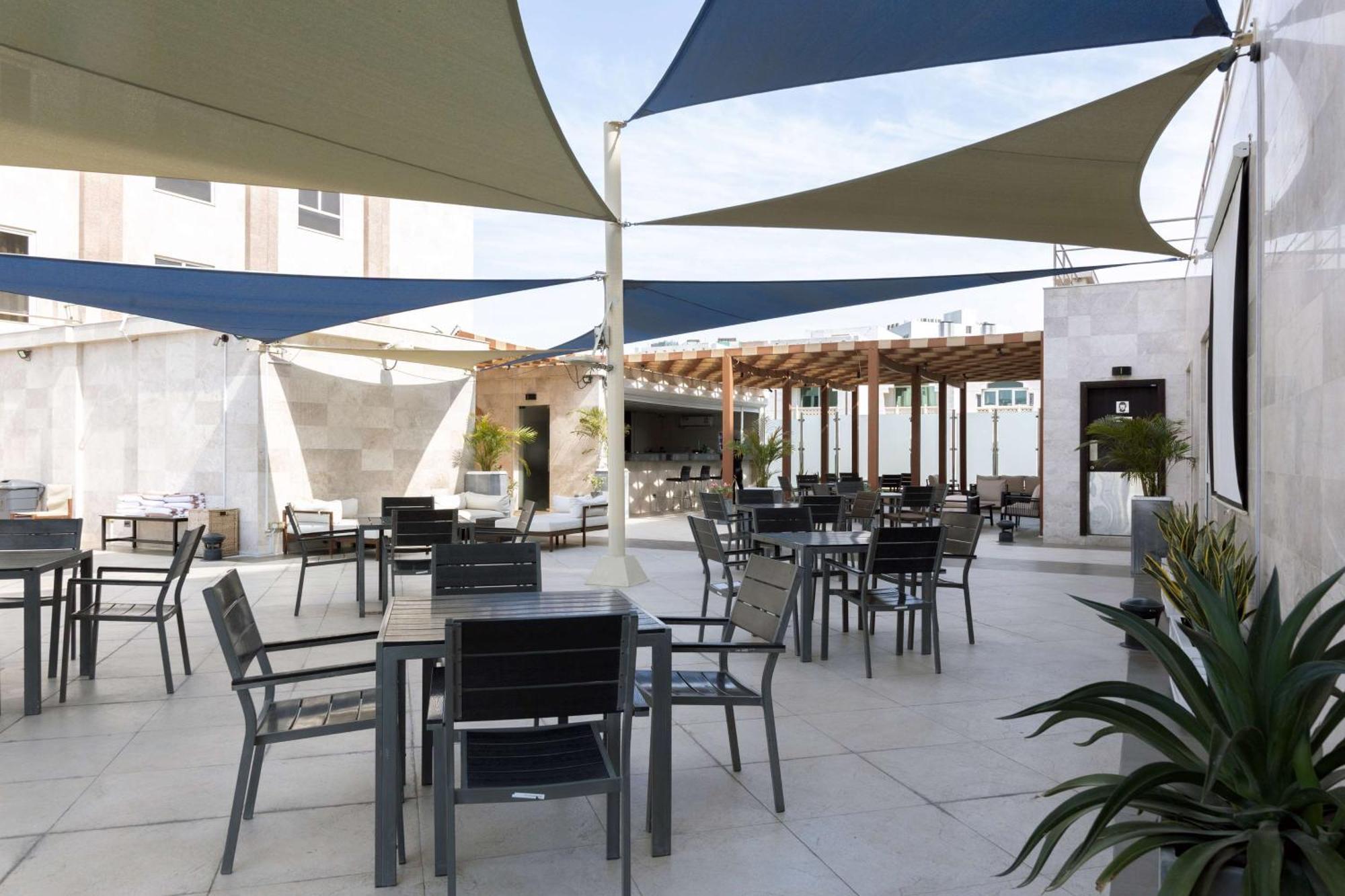 Radisson Panorama 4* Mascate